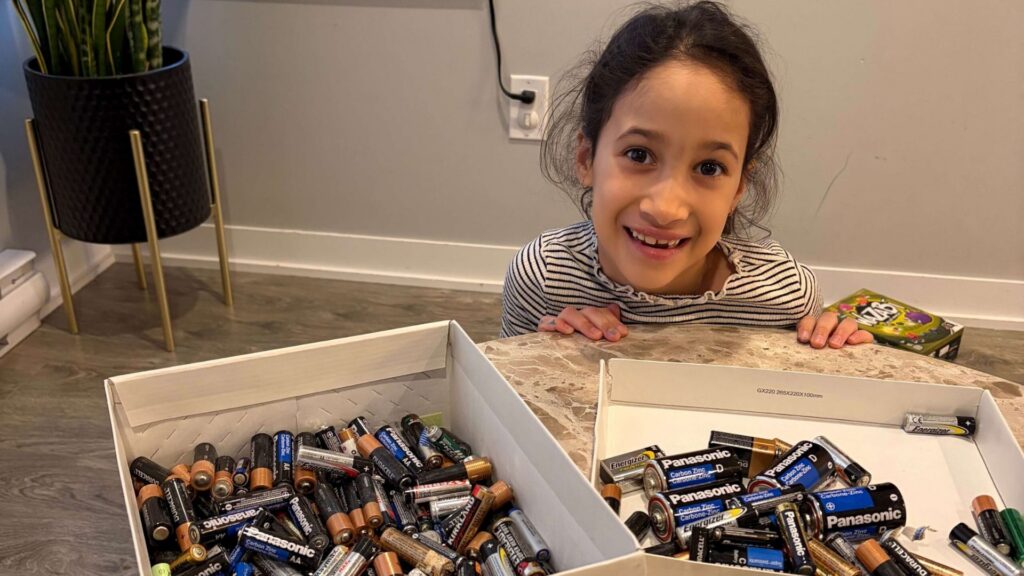 Untitled design (10) Zelia recycling her batteries